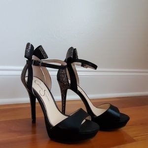 Jessica Simpson Black Sparkle Bow Heels.never worn